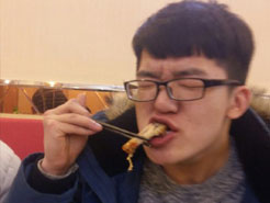乌拉特前烧烤加盟,学烧烤技术,开烧烤店多少钱疯狂烤翅